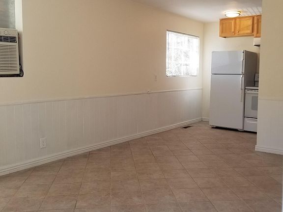 5th image of 343 N Quince St #2