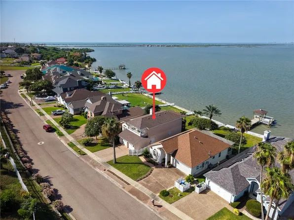 1343 W Bayview Dr, Portland, TX 78374