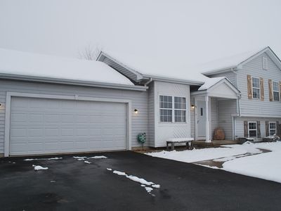 105 Peterson Gate, Lee, IL, 60530