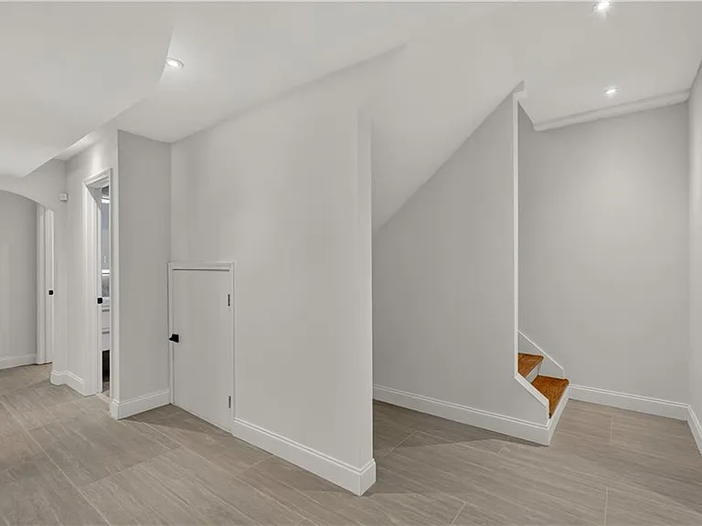 4610 Morton Rd — Photo 35