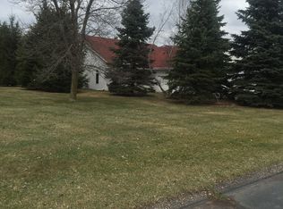 1450 Quasar Ct S, Lakeland, MN 55043