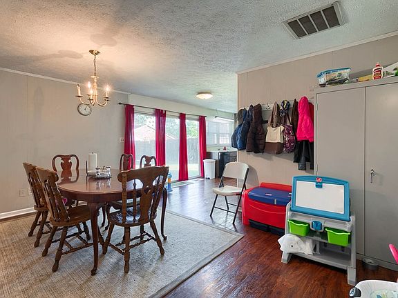 4th image of 3237 Meadowland Dr
