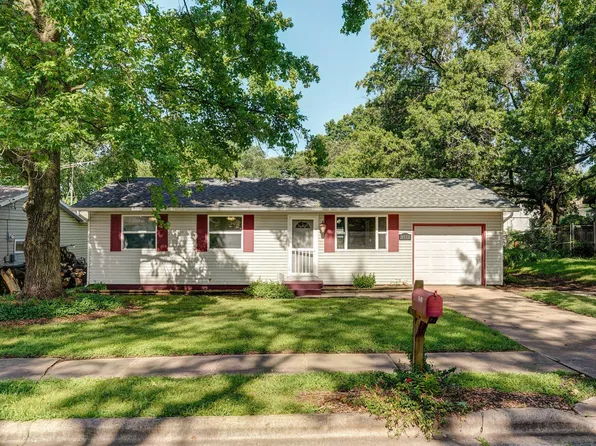 3113 N Howard Avenue, Springfield, MO 65803