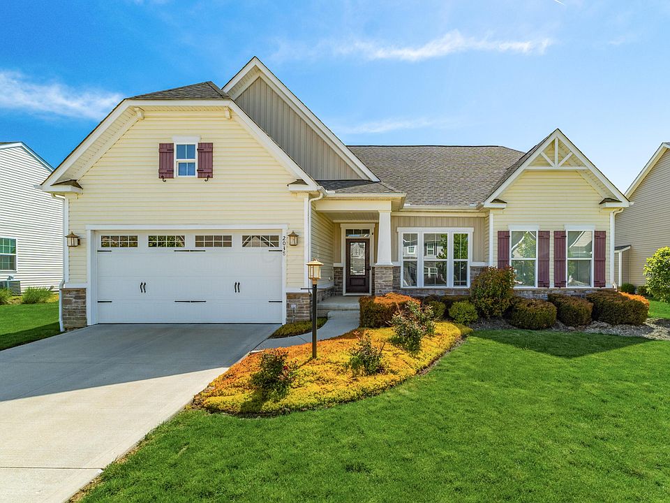 1st image of 2038 E Gardenia Dr