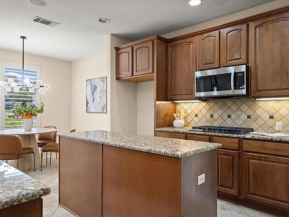 5th image of 219 Varco Dr