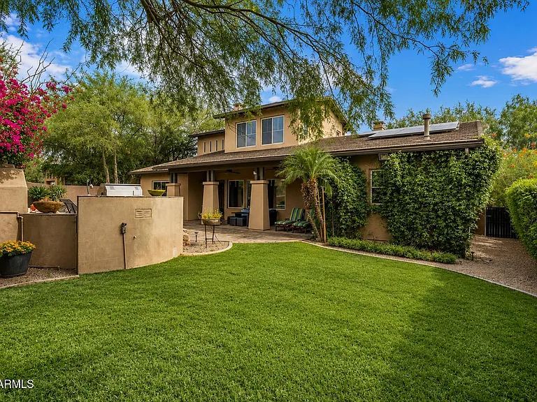 9572 E Mountain Spring Rd — Photo 39