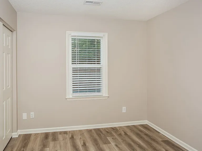 1309 Southwind Ct SW — Photo 12