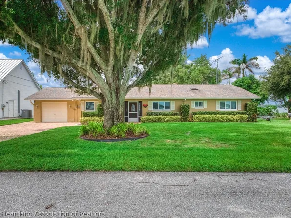 48 Twin Lakes Rd, Lake Placid, FL 33852