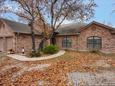123 S Palo Alto Dr, Floresville, TX, 78114