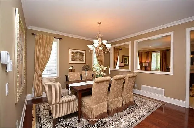 2271 Lyndhurst Dr — Photo 11