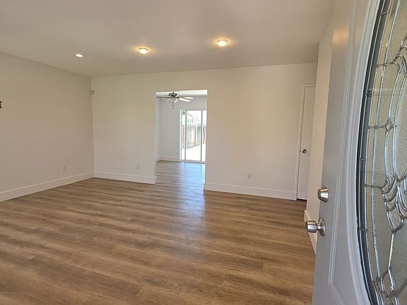 2nd image of 1512 Clavelita Pl