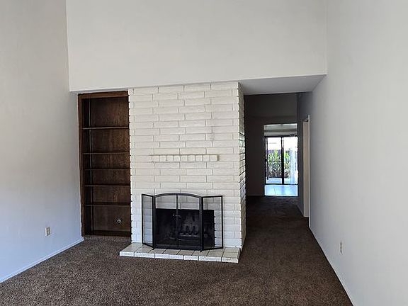 4th image of 7512 Stockdale Hwy APT B