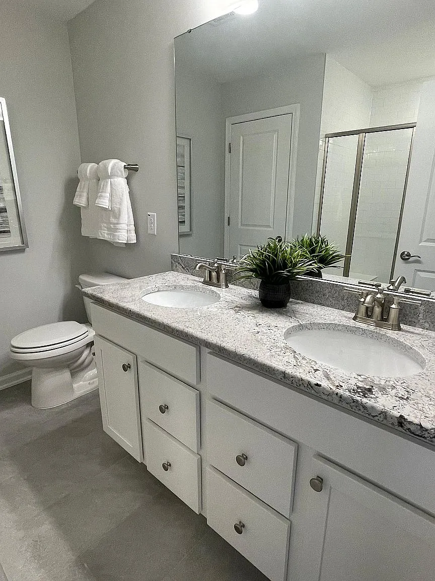 3 bed, 1938 sqft, $2,095 — Photo 4