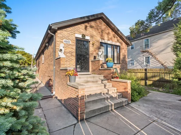 4601 S Winchester Ave, Chicago, IL 60609