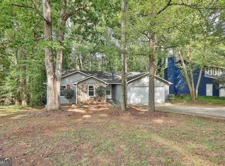 9073 Raven Dr, Jonesboro, GA 30238