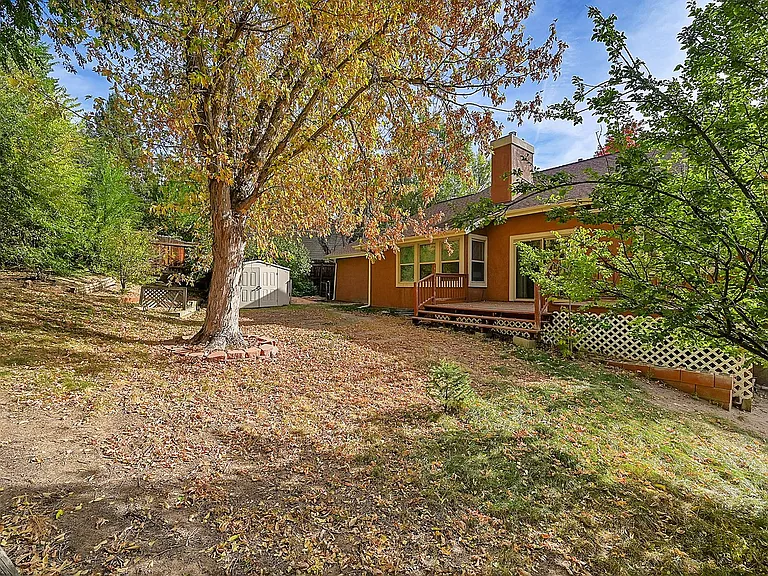 6940 Meadowwood Pl — Photo 27