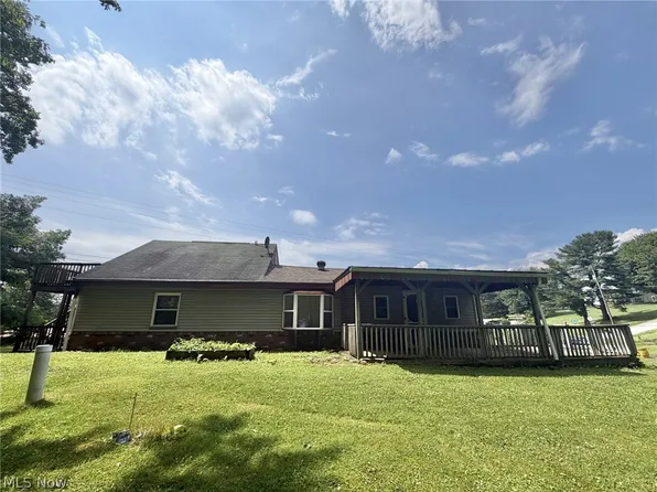 581 Fowler Hill Rd, Wellsburg, WV 26070