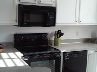 3400 Devonwood Hls NE APT F, Grand Rapids, MI 49525