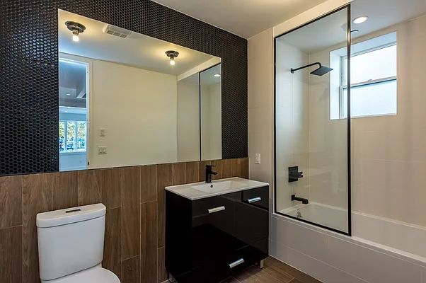 Rented by Nooklyn NYC LLC | media 9