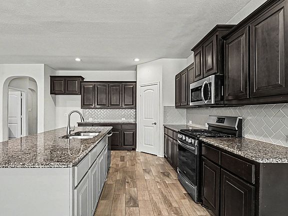 5th image of 9040 Twin Mills Blvd