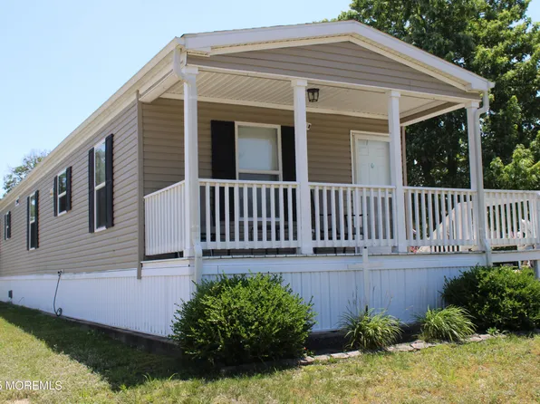 147 Woodchuck Parkway, Whiting, NJ 08759