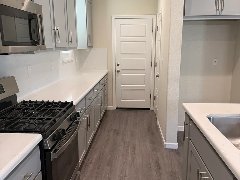 4344 Icon Ave — Photo 6