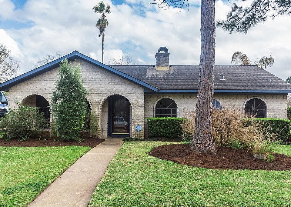 1st image of 21223 Park Villa Dr