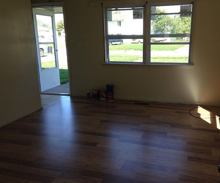 2830 Cromwell Dr, Lorain, OH 44052 Zillow