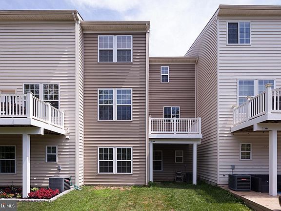 5th image of 1655 Livingston Dr