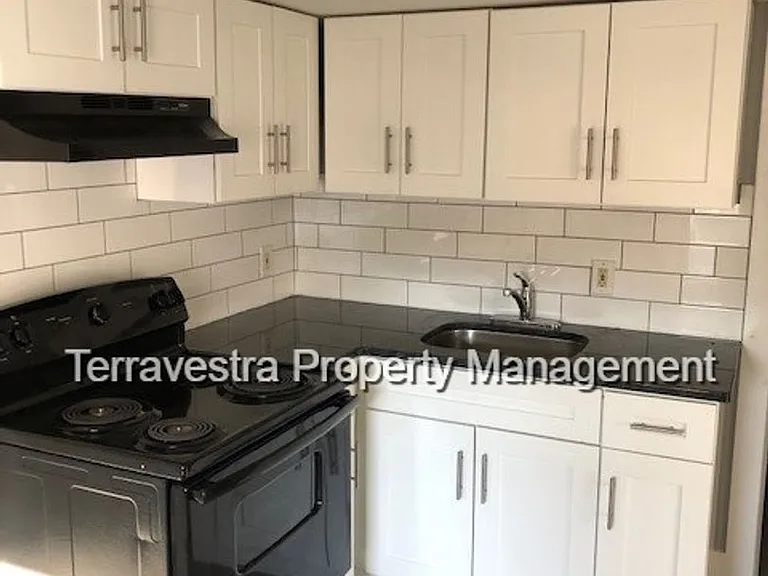 208-210 E Oak St, Millville, NJ 08332 — Photo 1