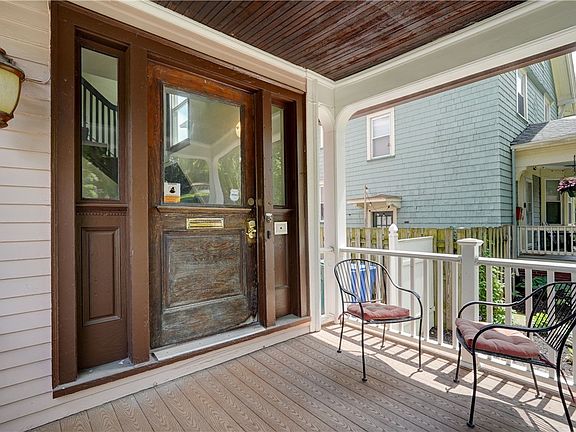 3rd image of 272-274 Meigs St