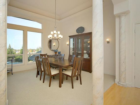 5th image of 15241 De La Pena Cir