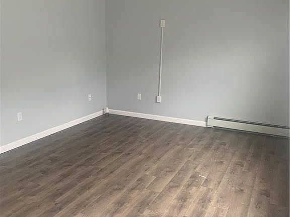 2nd image of 10 Elro St