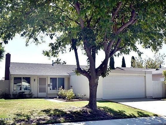 2nd image of 2660 Briarwood Pl