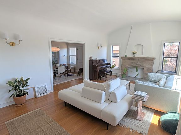 Livingroom from front door view