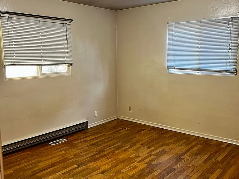 317 S Hartford Ave — Photo 12