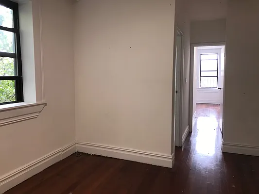 Rented by Bond New York | media 17