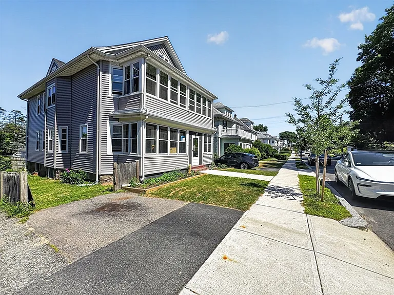 20-22 Euclid Ave #20 — Photo 2