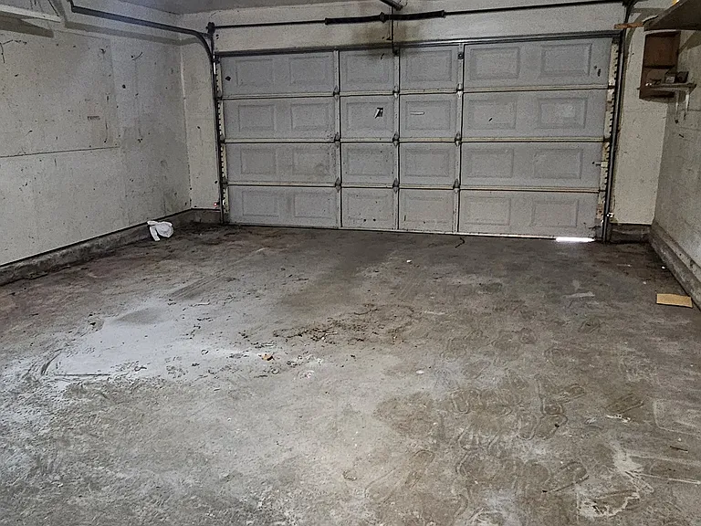 1645 S 6th Pl — Photo 5