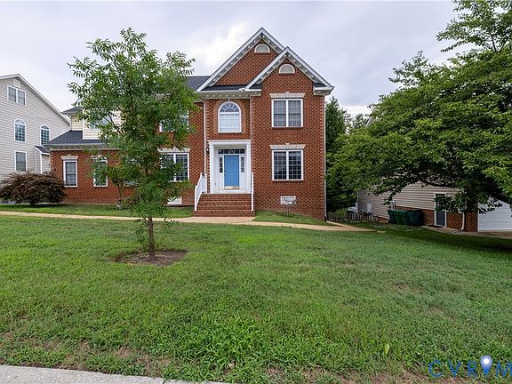 2nd image of 4917 Sadler Glen Ct
