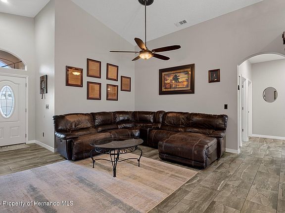 5th image of 1862 Wood Bend St