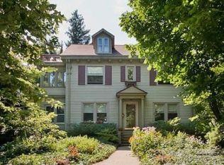 2354 Ridge Ave, Evanston, IL 60201