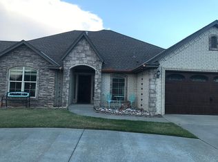1405 NW 14th Pl, Moore, OK 73170