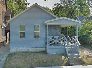 1637 Superior St, Racine, WI 53402