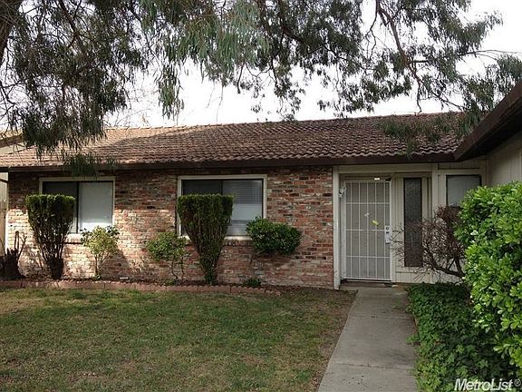 2nd image of 1517 Venetian Dr