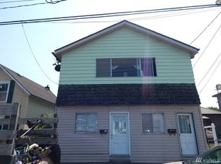 718 Duryea St, Raymond, WA 98577