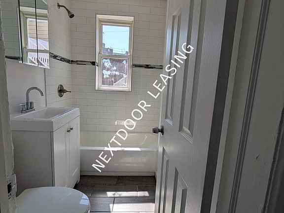 3rd image of 176 Broadway #3M