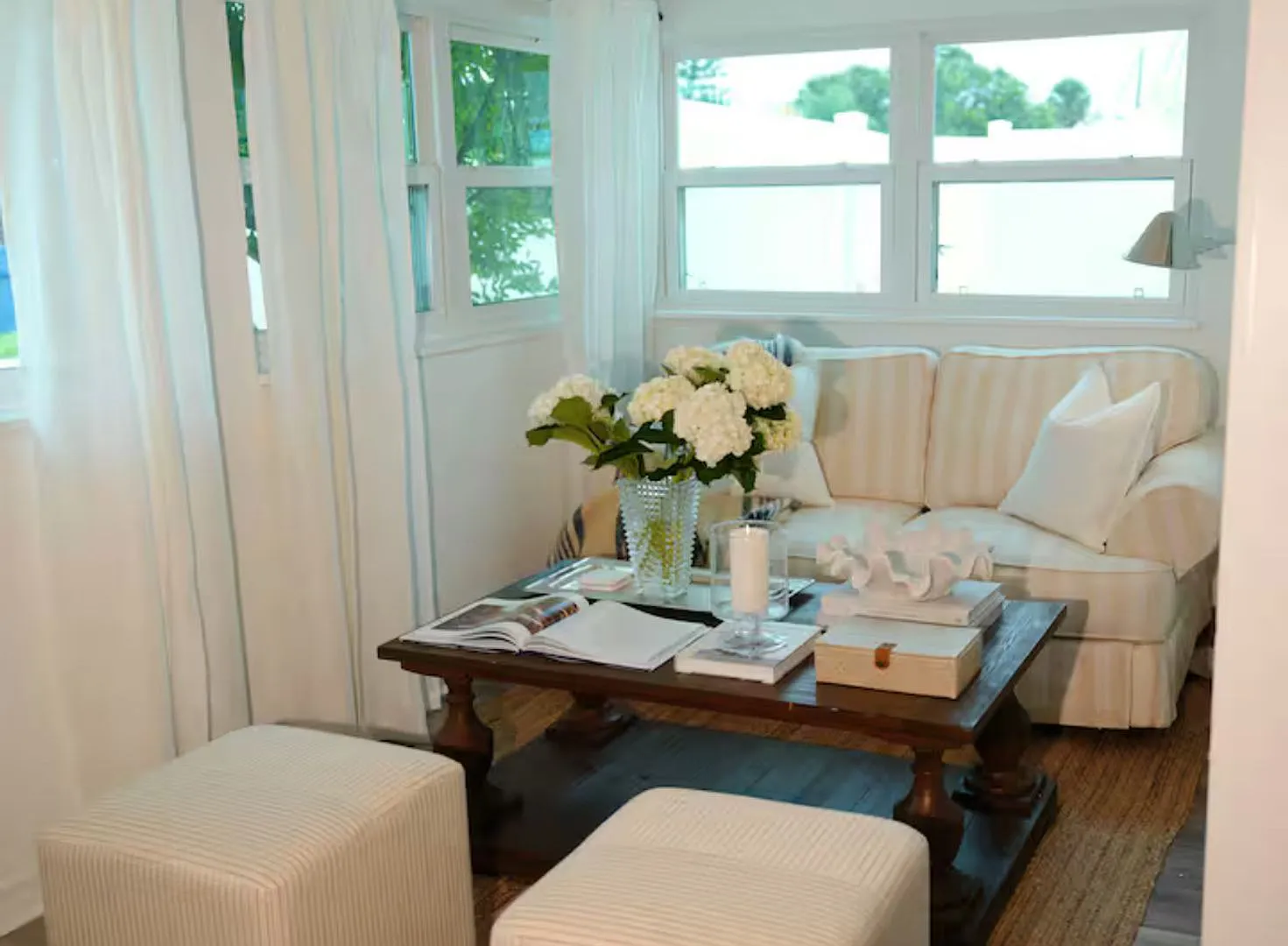 Updated Beachside home — Photo 4