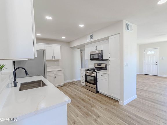 2nd image of 314 W MINTON Street