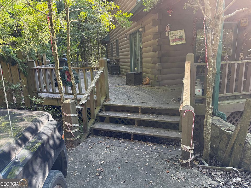 1st image of 50 Fox Run Ln